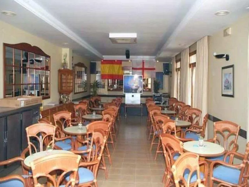Apartamentos Vista Playa I 칼라 블랑카 아파트