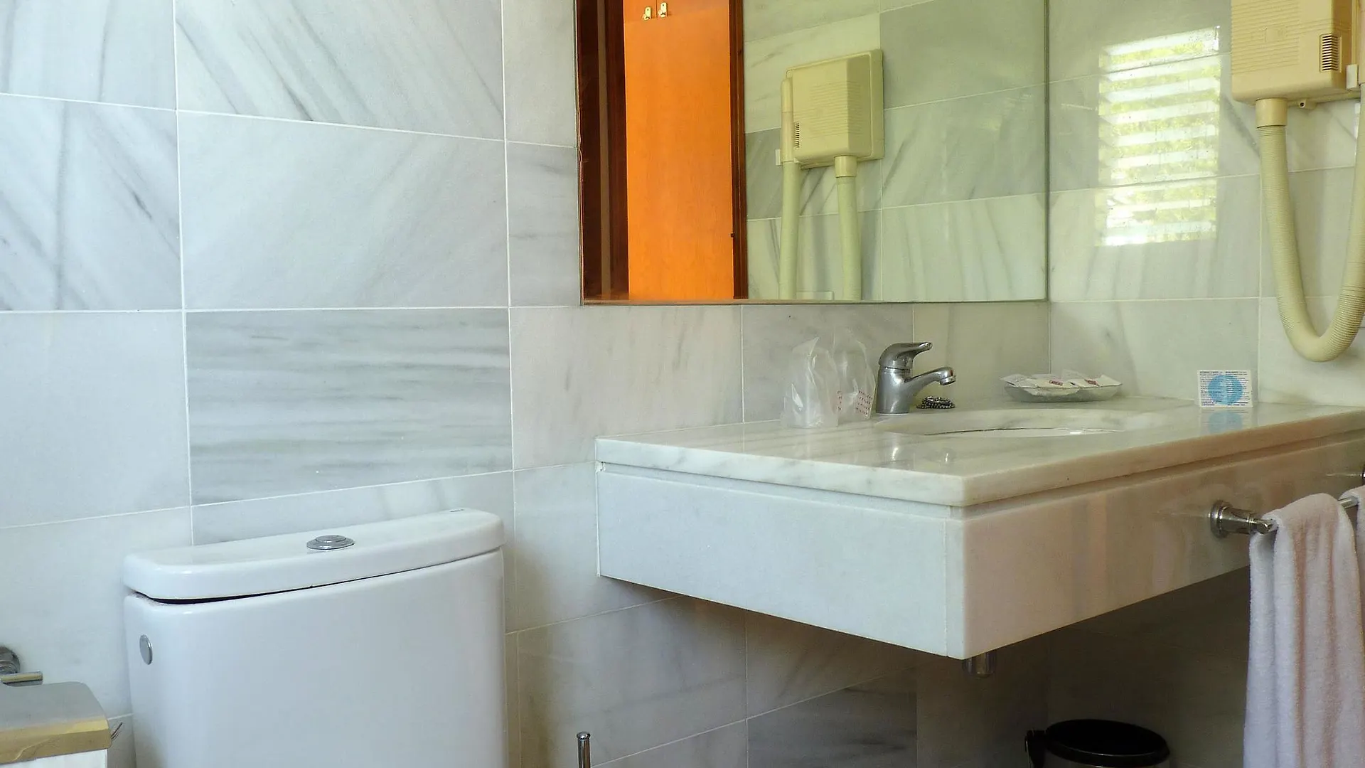 아파트 Apartamentos Vista Playa I 칼라 블랑카