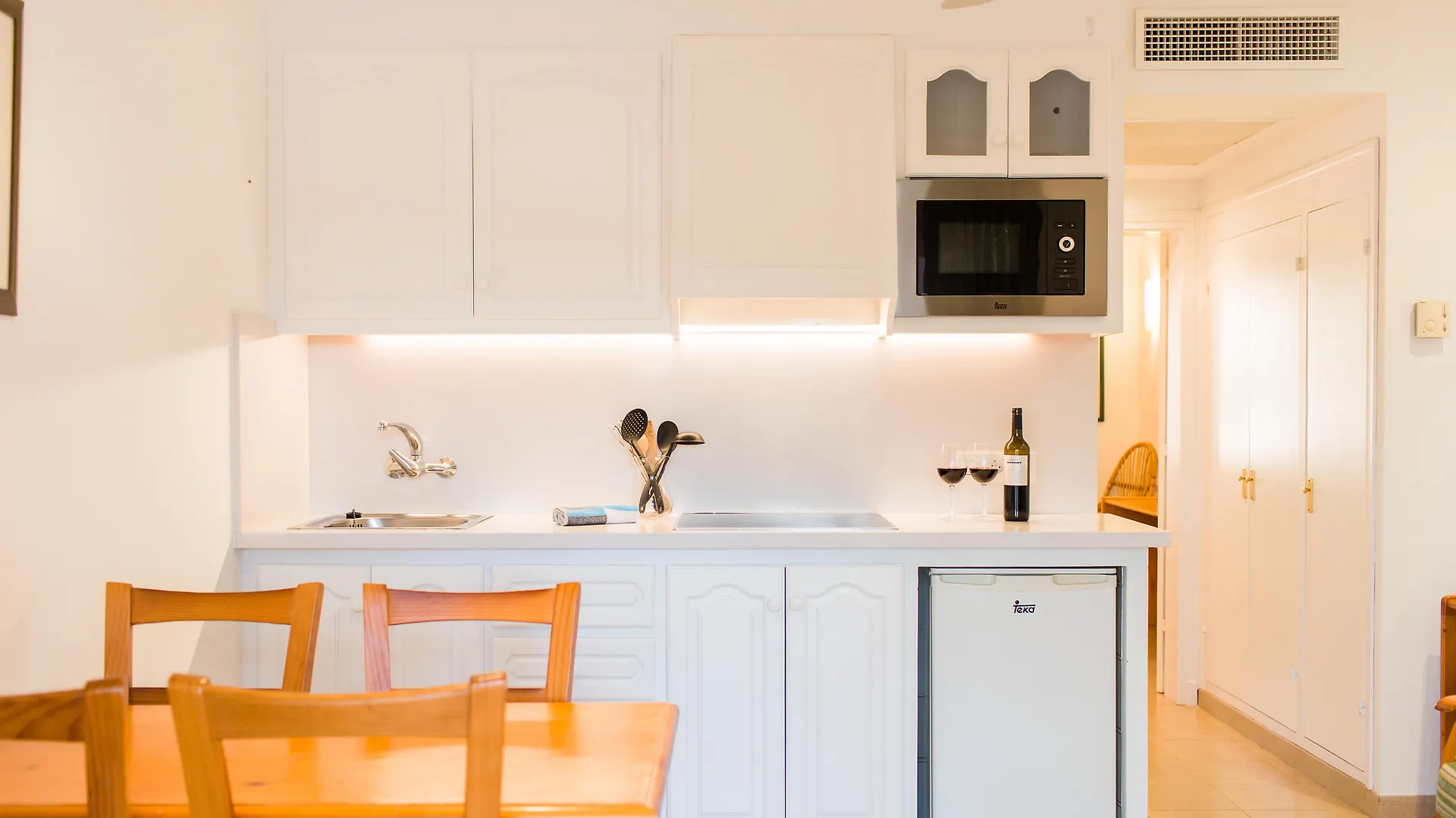 Apartamentos Vista Playa I Κάλα Μπλάνκα 0*,  Ισπανία